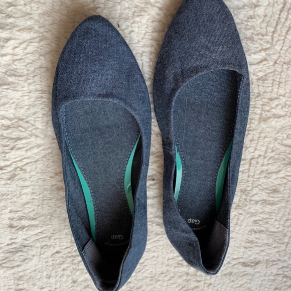 Denim Blue pointed toe Flats Gap size 8 GUC - Picture 6 of 6